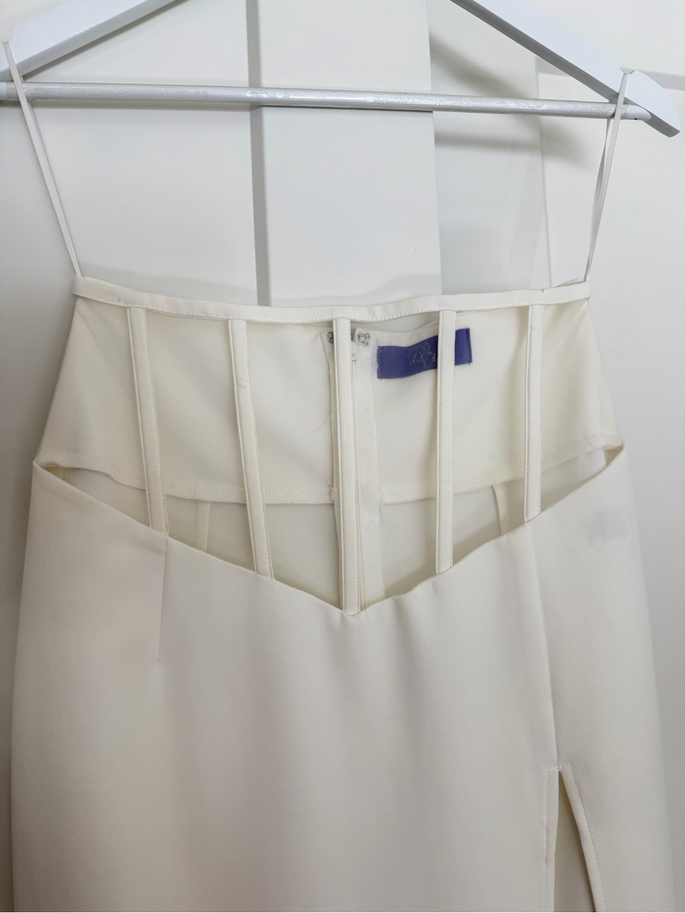 Skirt & Top Set – White Pearl Corset & Maxi Skirt XS/S - Picture 8 of 10